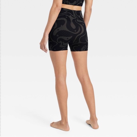 🧪 JoyLab | nwt Seamless High-Rise Bike Shorts 4" - Picture 3 of 7